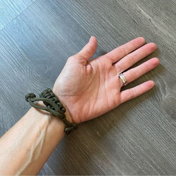 Paracord Bracelet NEW Unisex Olive Drab Green Adjustable Handmade USA - Picture 4 of 10